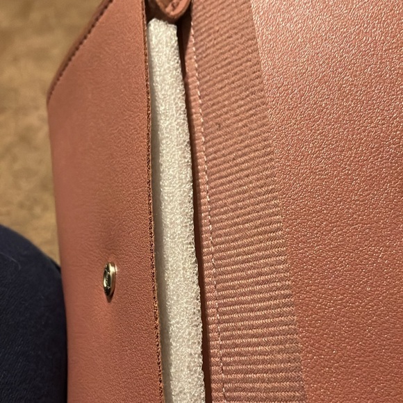 New without tags crossbody wallet And Hot Pink Wallet New  condition - Picture 5 of 12